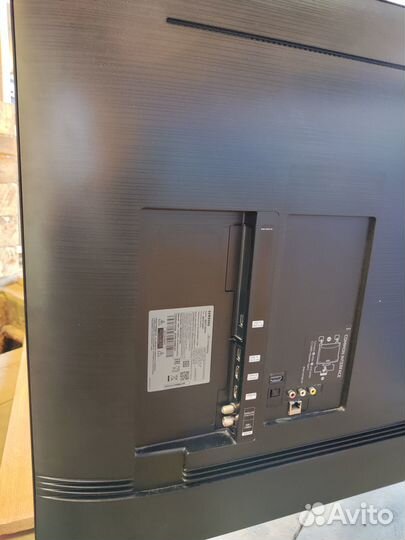 Телевизор Samsung UE50TU8000U
