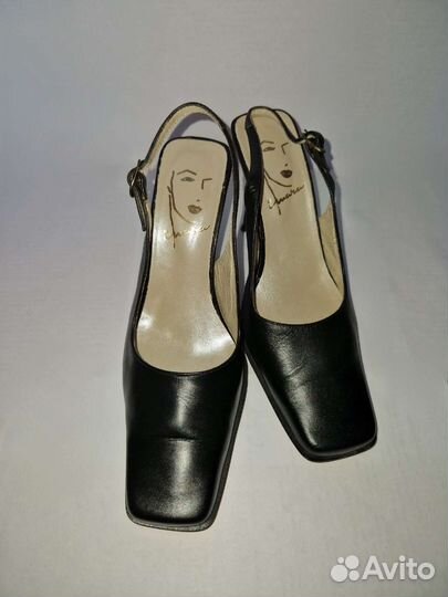 Босоножки женские кожаные 37 размер