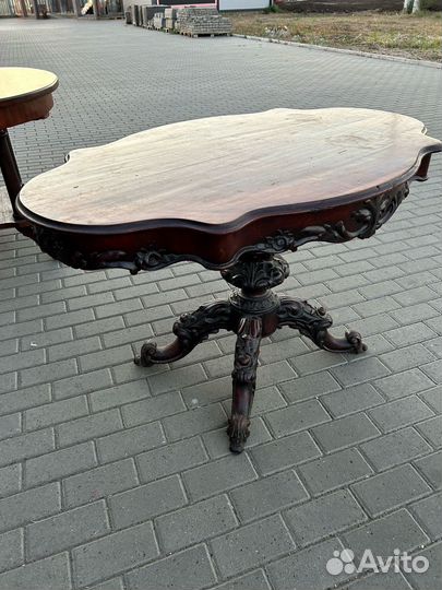 Антикварный резной стол