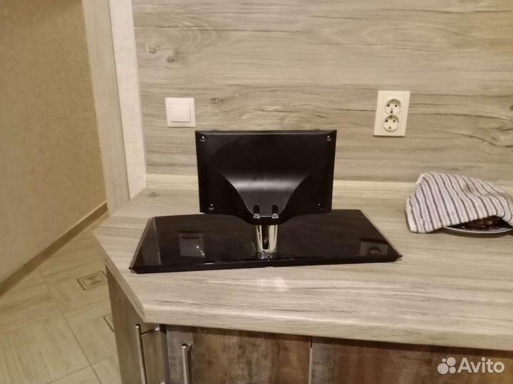 Подставка от телевизора