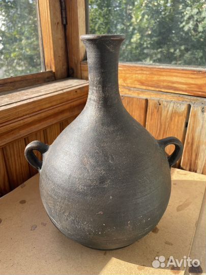 Глиняный кувшин