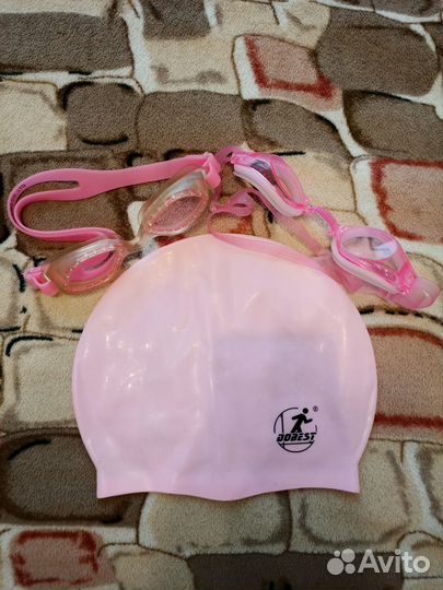Шапочка для плавания и очки