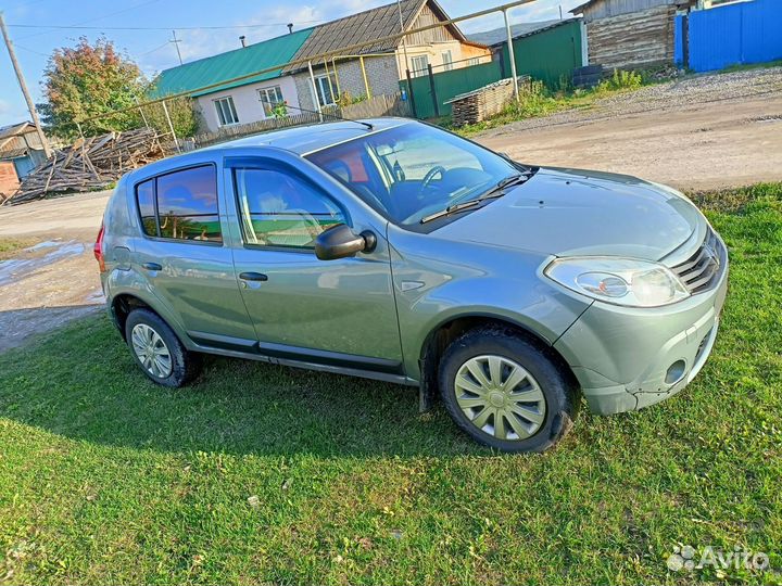 Renault Sandero 1.6 МТ, 2011, 260 000 км