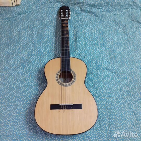 Гитара Cremona Чехия