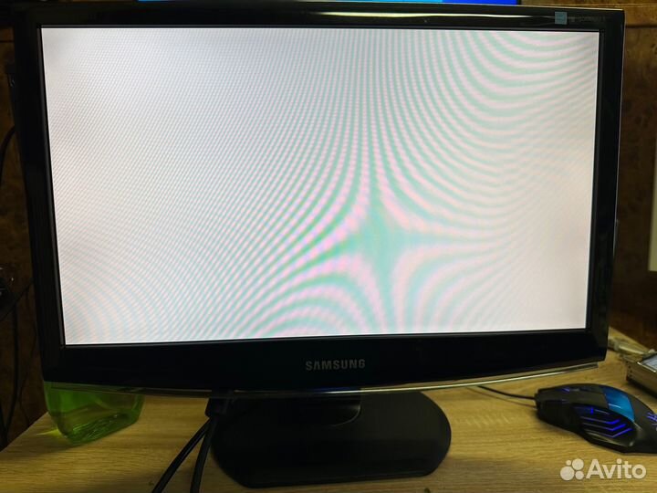 Отличный монитор 20