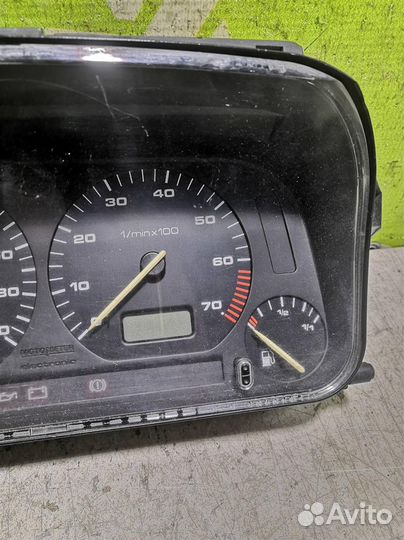 Панель приборов Фольксваген Гольф 3 Венто