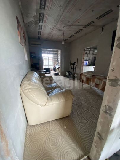 Дом 168 м² на участке 3,3 сот.