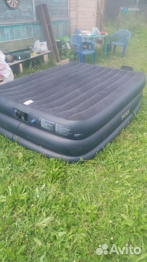 Надувной матрас-кровать