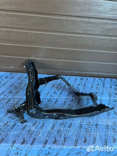 Суппорт фары левый Lexus Rx 4 19-21