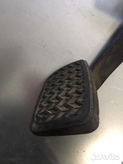 Педаль тормоза Toyota 4Runner (2432)