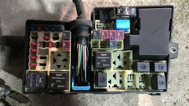 Блок предохранителей Mazda 3 BK