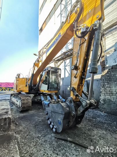 В наличии ковш скальный 1м3 на Hitachi ZX200