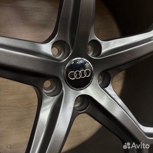 Диски R22 5x112 для Audi Q8 Q7