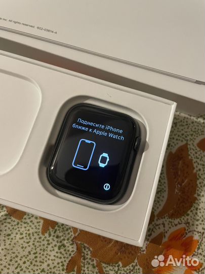 Apple watch SE 2020 44mm (1-го поколения)