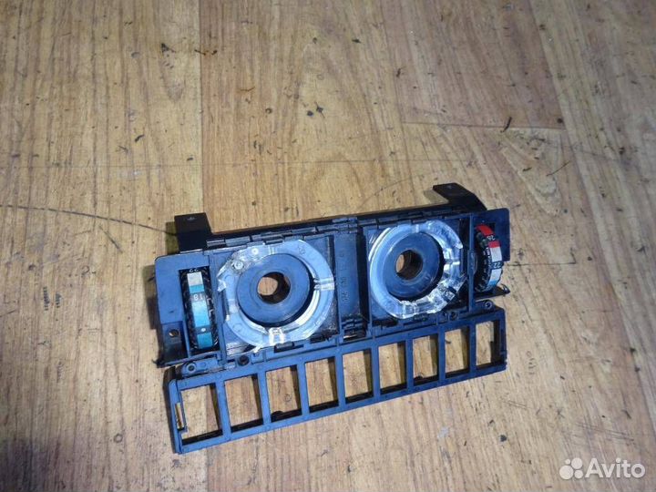 Блок управления отопителем Mercedes Benz W124 198