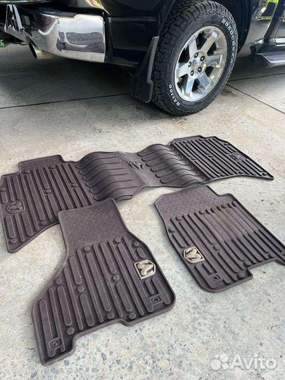 Ковры салона RAM 1500