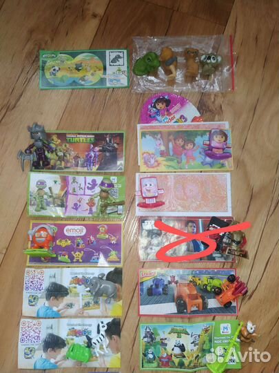 Игрушки из киндера пакетом