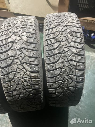 Bridgestone Blizzak Spike-02 195/65 R15