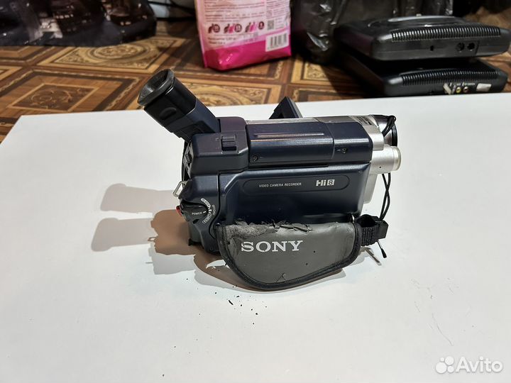 Видеокамера sony handycam vision video HI8