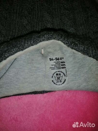 Шапка с натуральным помпоном 54