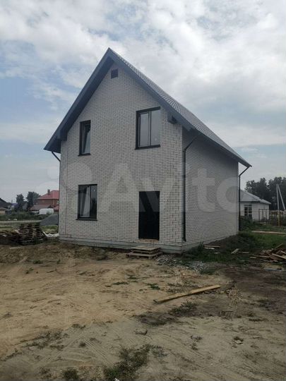 Коттедж 102 м² на участке 5 сот.