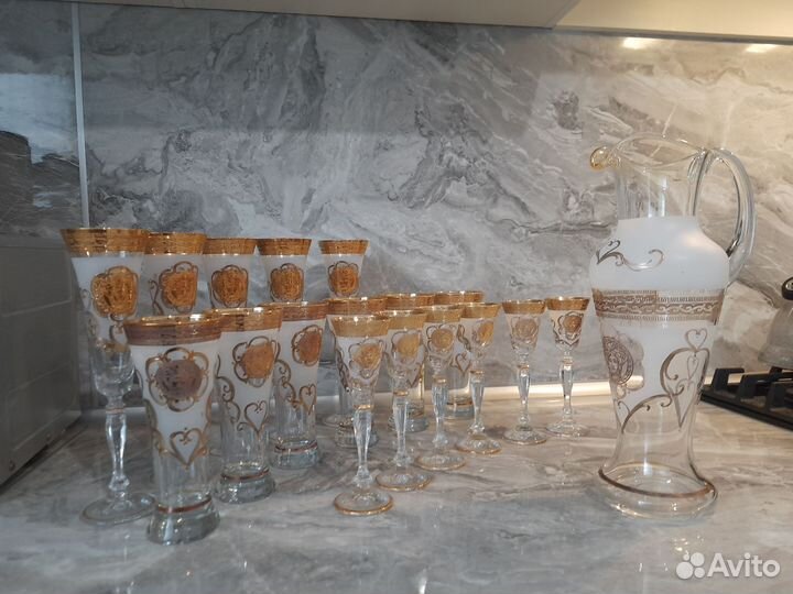 Графин с рюмками