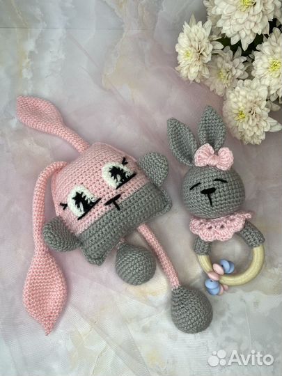 Погремушки, грызунки, комфортеры