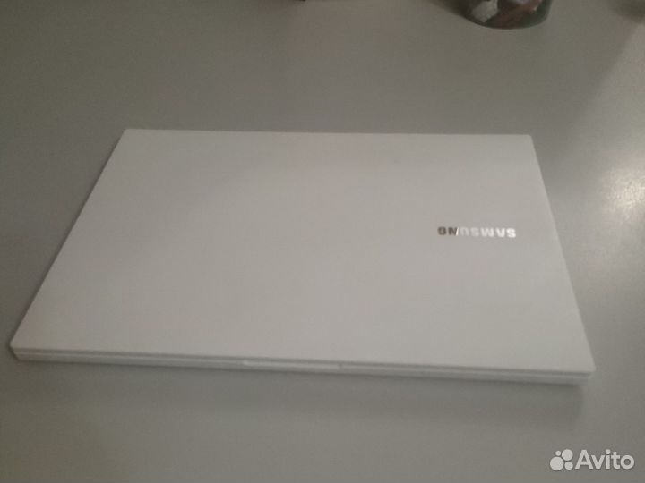 Ноутбук samsung core i5 10TH GEN кореец