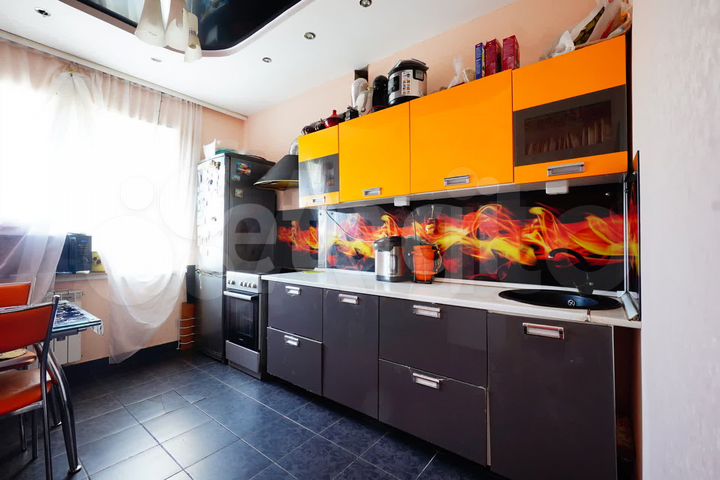 3-к. квартира, 70 м², 5/5 эт.