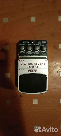 Гитарная педаль Behringer DR 400