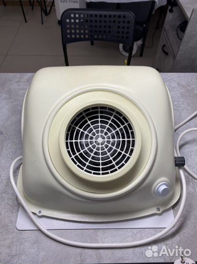 Вытяжка для маникюра