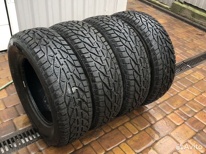 Tigar Winter 215/70 R16 100H