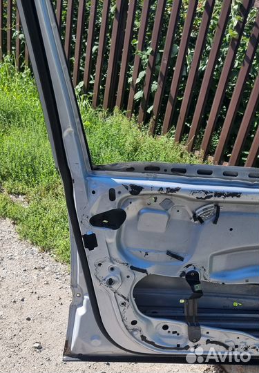 Дверь передняя левая w220