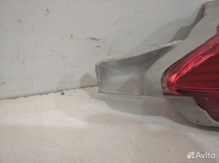 Фонарь противотуманный задний левый Lexus Rx 3