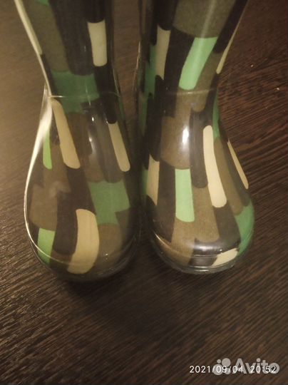 Детские резиновые сапоги 25