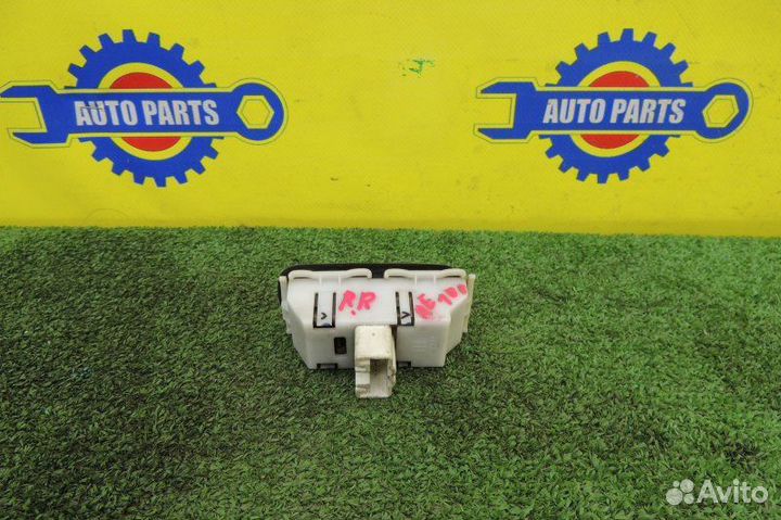 Блок управления стеклоподъемниками задний правый