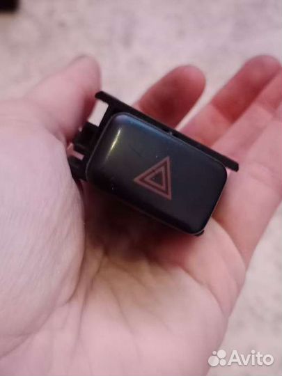 Кнопка аварийной сигнализации mark2/cresta 100