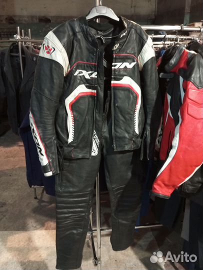 Мотокуртки кожаные