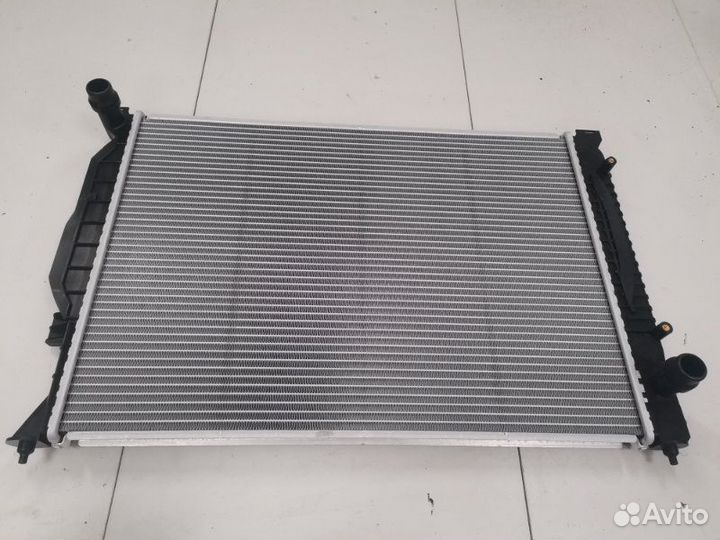 Радиатор охлаждения двигателя Audi A 6