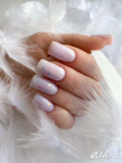 Маникюр в студии