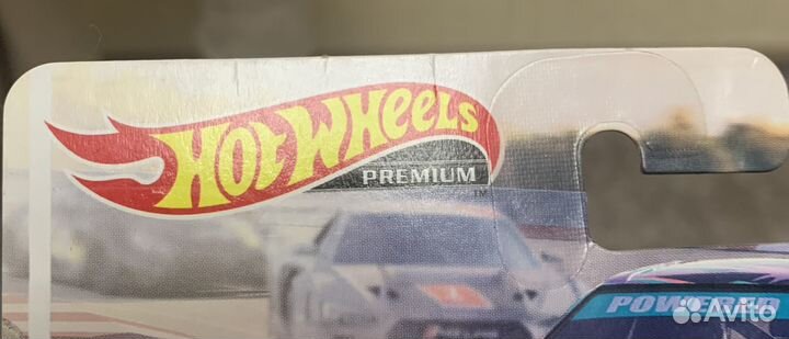 Hot Wheels Premium Nissan Skyline