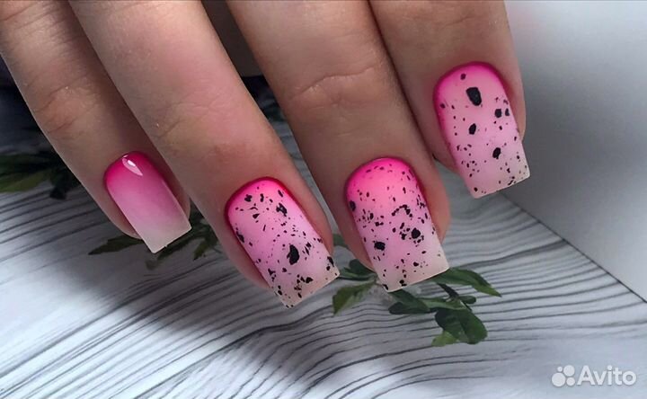 Мастер маникюра и педикюра