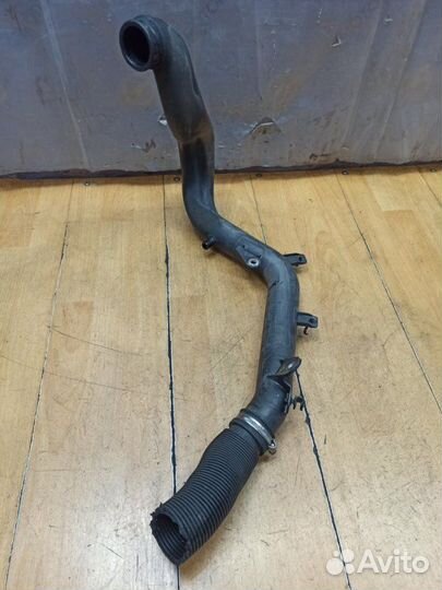 Патрубок интеркулера Opel Astra H Z17DTH 2005