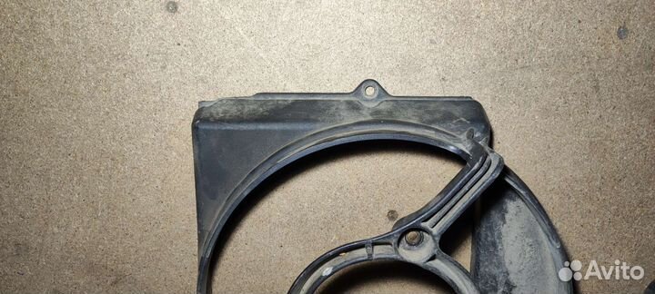 Диффузор вентилятора AAR Audi c4