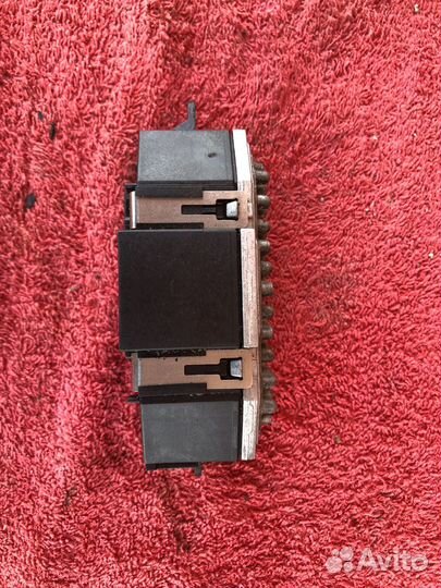 Резистор отопителя Volkswagen passat b7