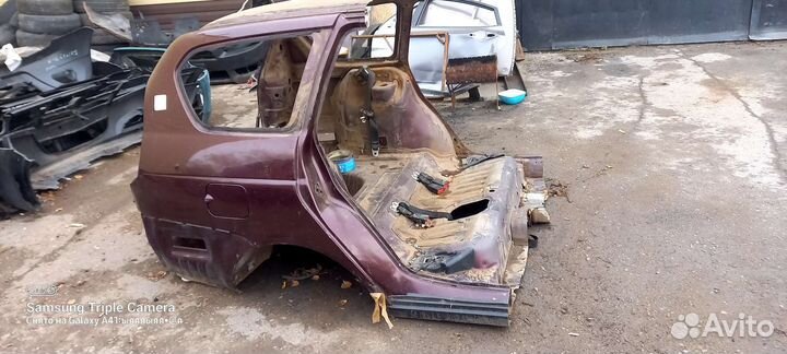 Задняя часть кузова Приора универсал