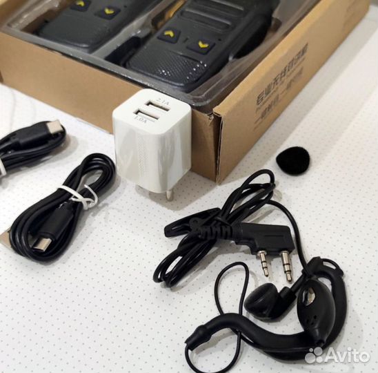 Рация радиостанция с гарнитурой и наушником