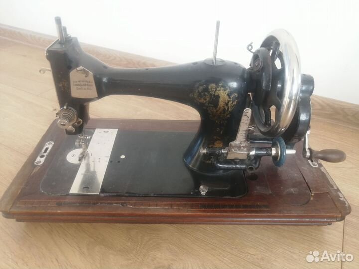 Швейная машина кайзер