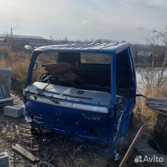 Продам кабину для mazda titan