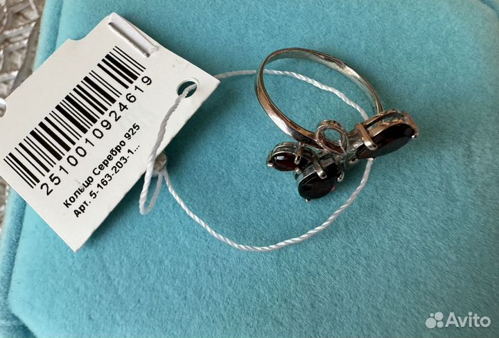 Новое кольцо гранаты серебро 925 VG
